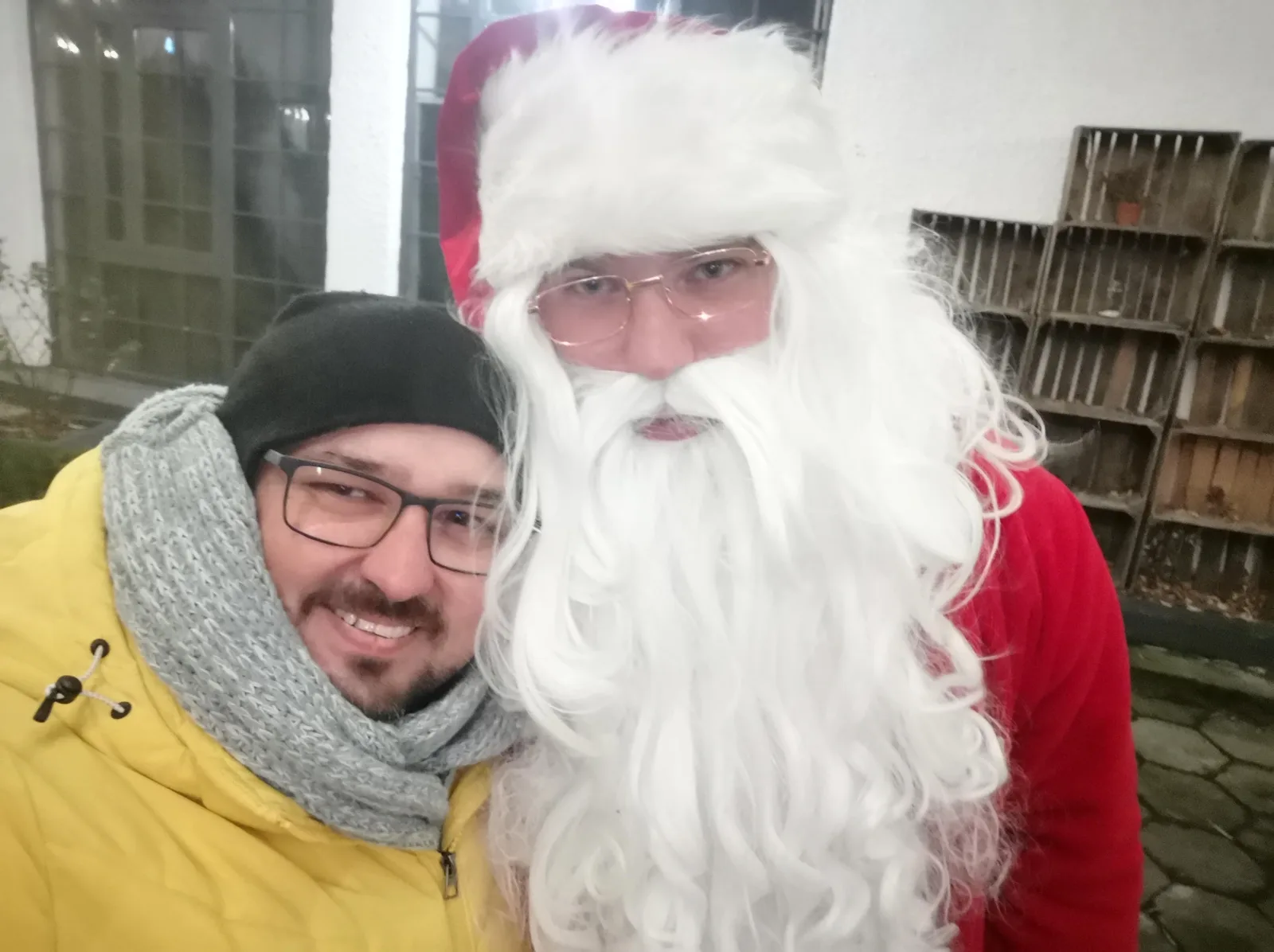 Mikołaj z "dużym dzieckiem" w akcji :)